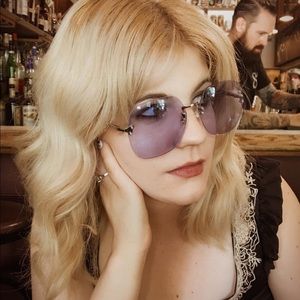 Meet your Posher, Anna